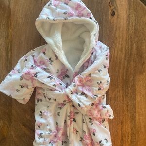 Baby Hooded Plush Robe | Pink Roses | Size Infant | Bath Time